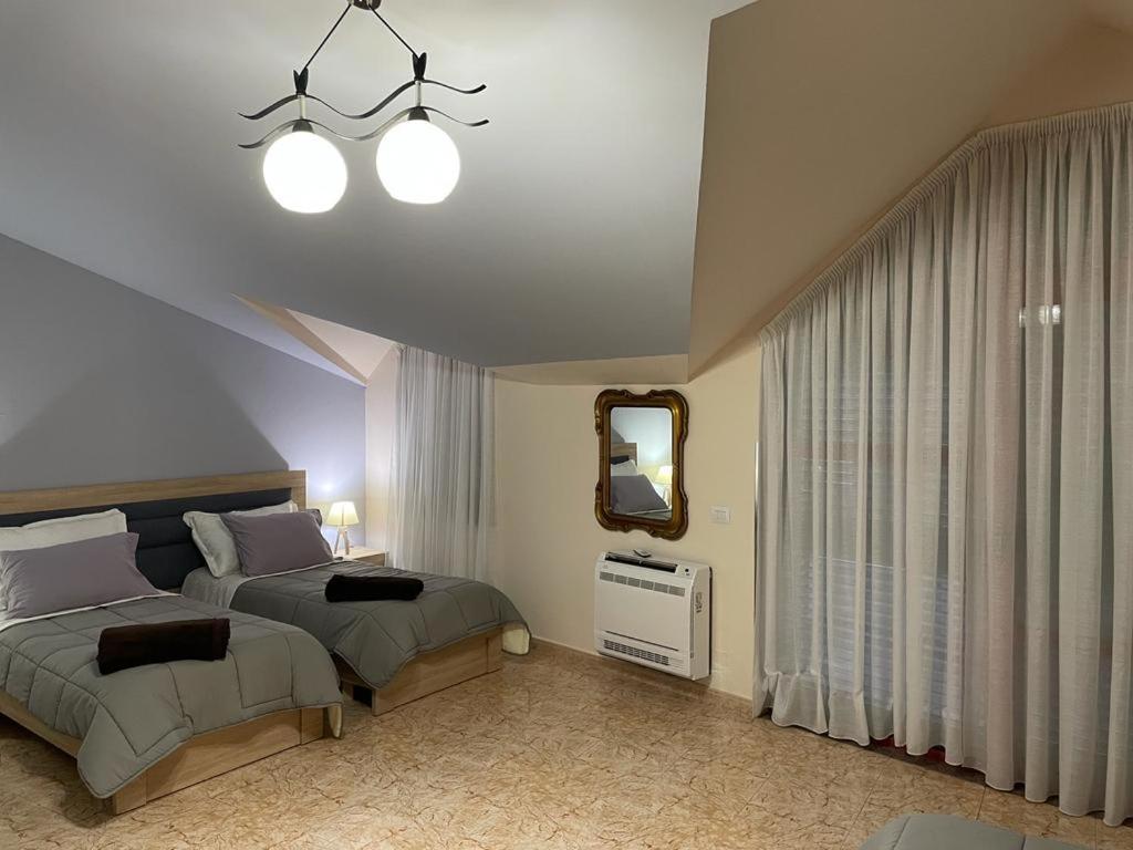 Maison Centre Shkoder Luaran gambar