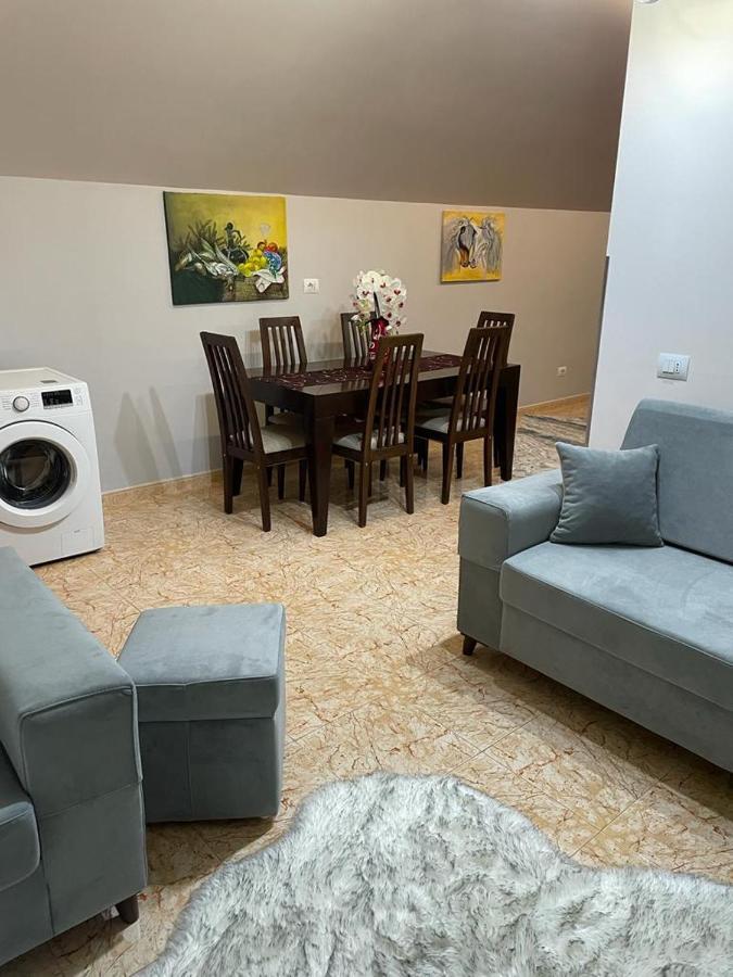 Maison Centre Shkoder Luaran gambar