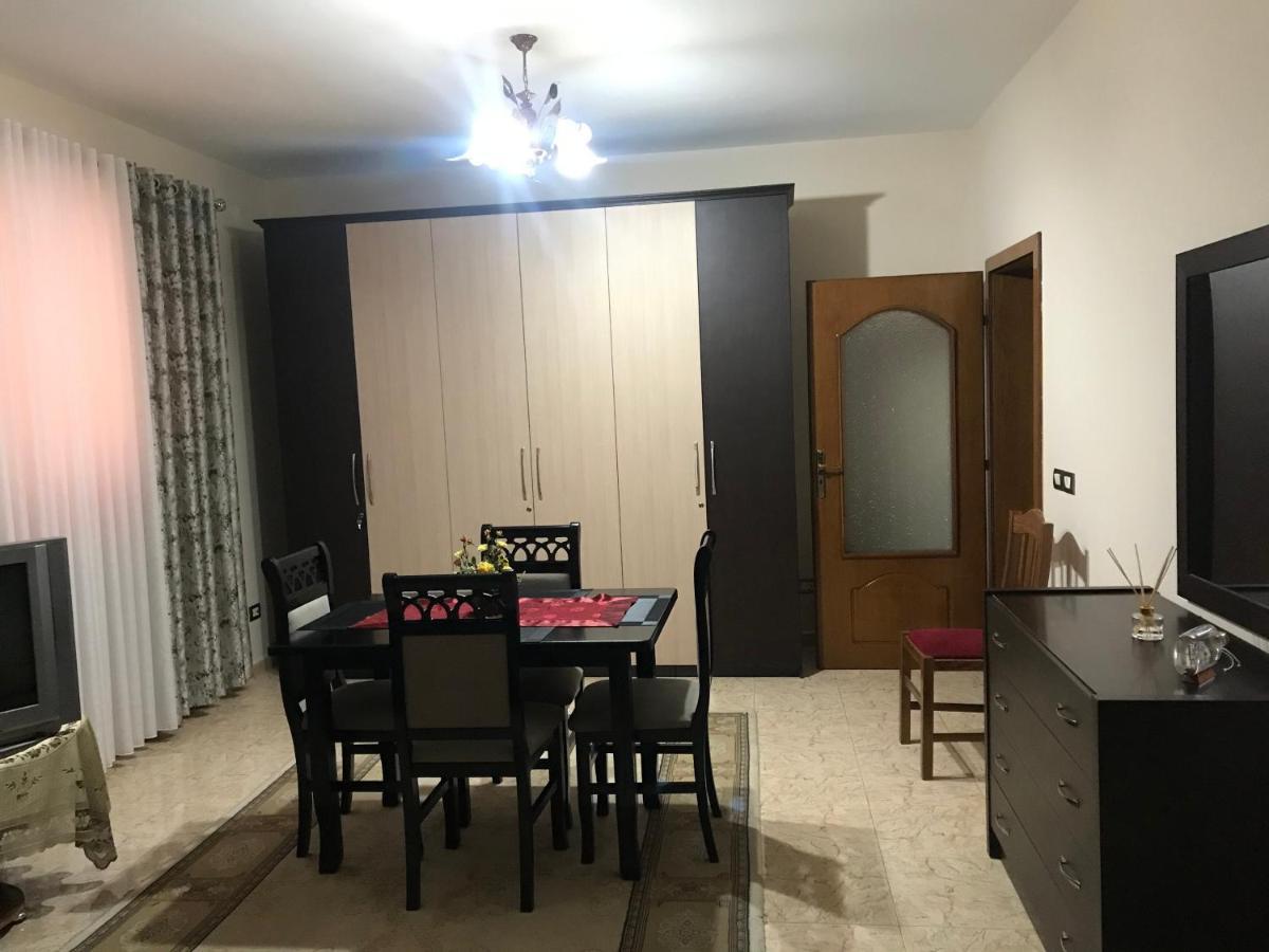 Maison Centre Shkoder Luaran gambar
