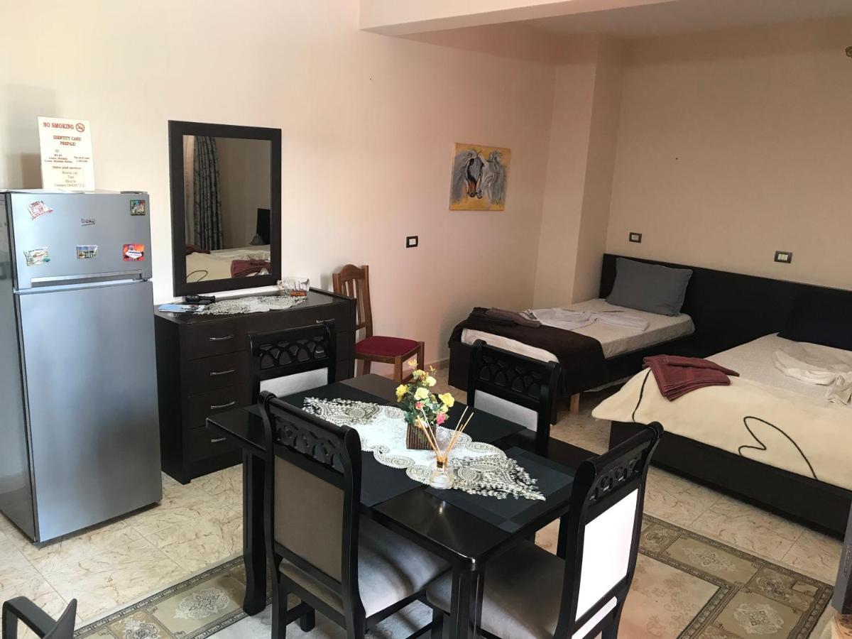 Maison Centre Shkoder Luaran gambar