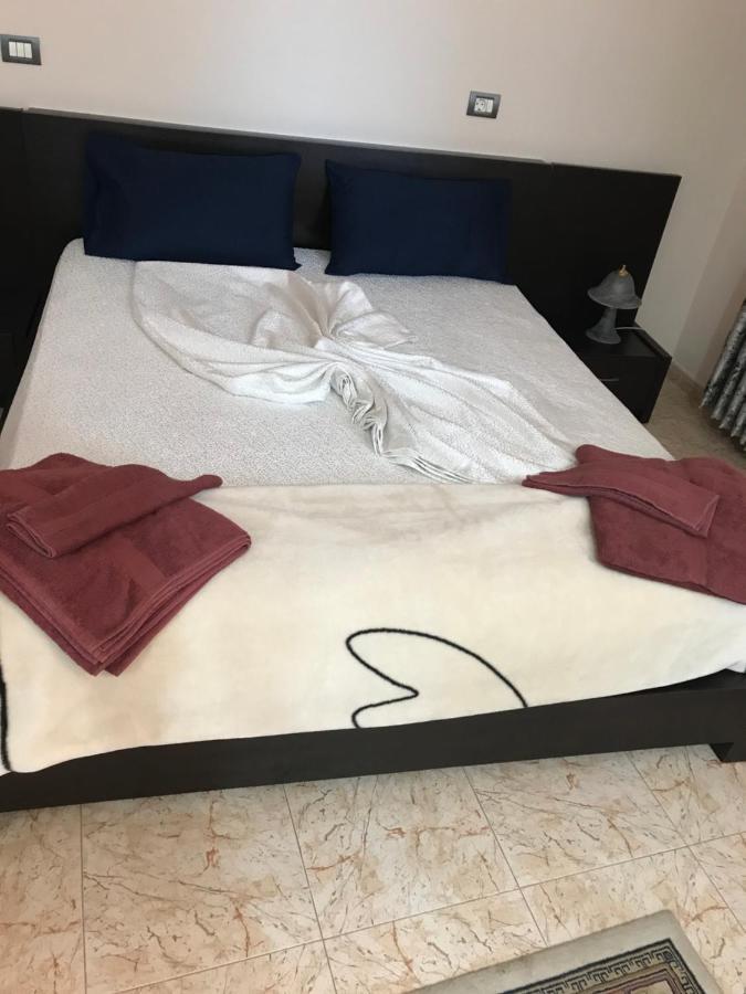 Maison Centre Shkoder Luaran gambar