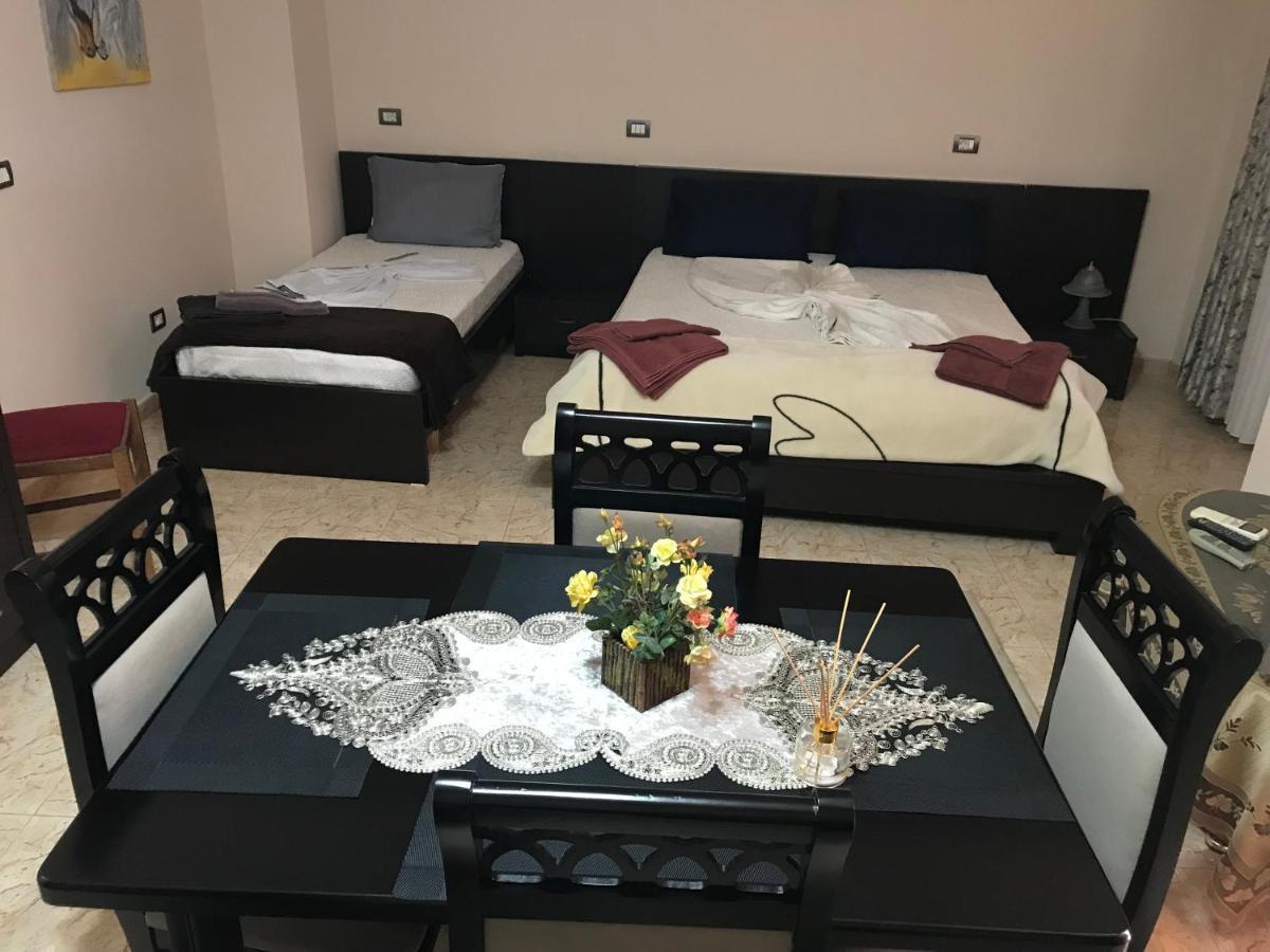 Maison Centre Shkoder Luaran gambar