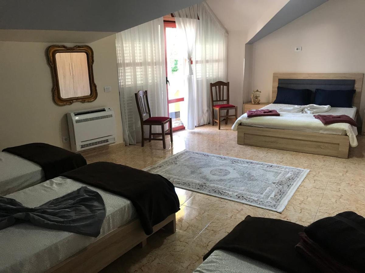 Maison Centre Shkoder Luaran gambar